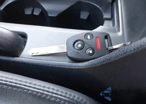 2011 Honda Accord 2.4 Se z USA, uszkodzony, nr VIN 1HGCP2F6XBA150308